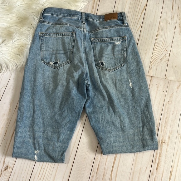 American Eagle Mom Jeans - Picture 4 of 11